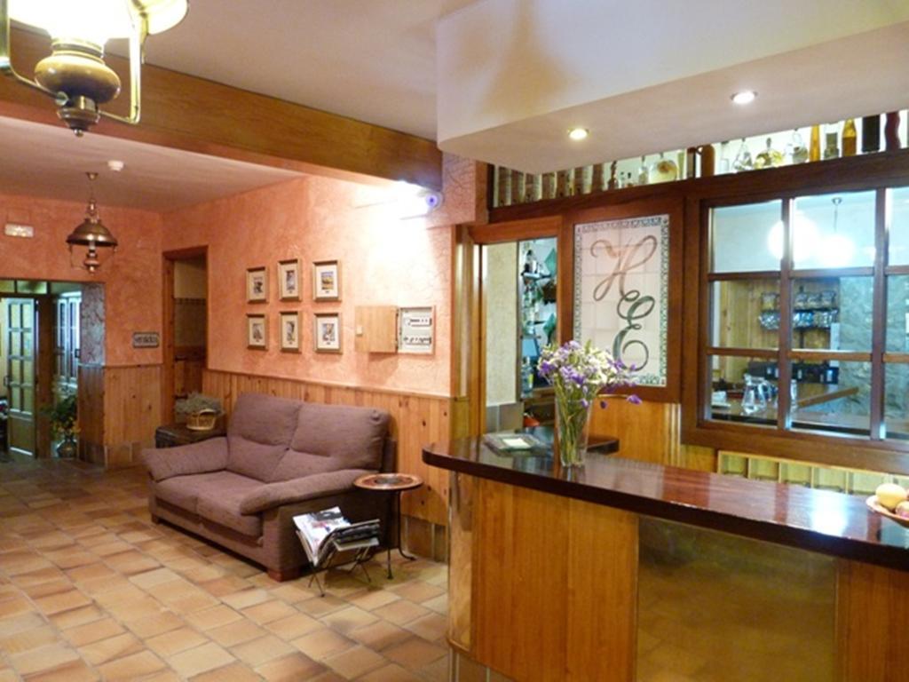 Hotel Esther La Virgen de la Vega Екстер'єр фото