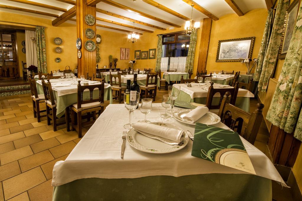 Hotel Esther La Virgen de la Vega Екстер'єр фото